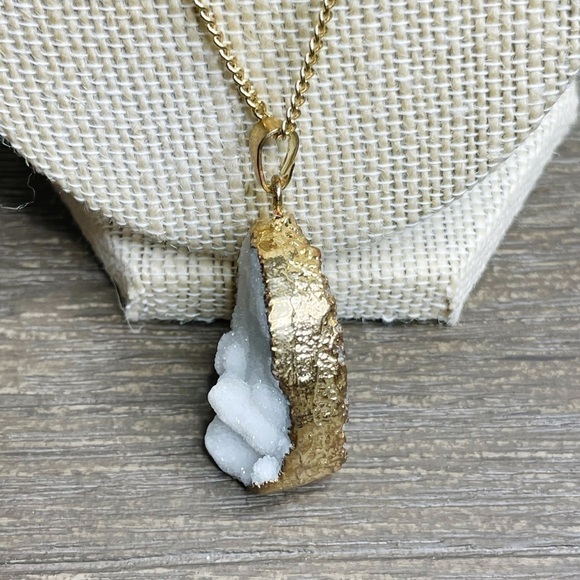 Clear Quartz Necklace NEW - Picture 6 of 6
